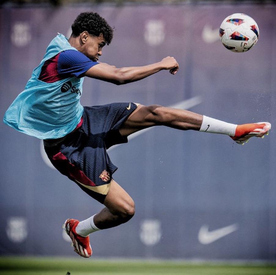 亚马尔的训练日记：从凌晨足球梦到诺坎普之星